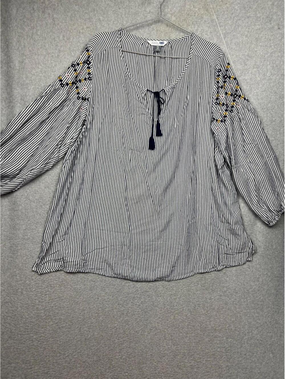 Old Navy Coastal Embroidered Peasant Tunic Top Shirt Womens Plus 2X Floral